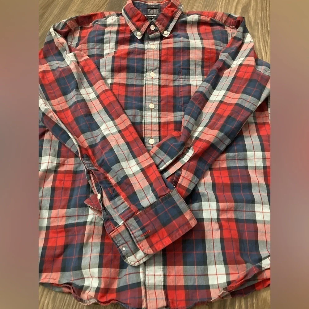 J. Crew Slim‎ Fit Large Button Down Shirt